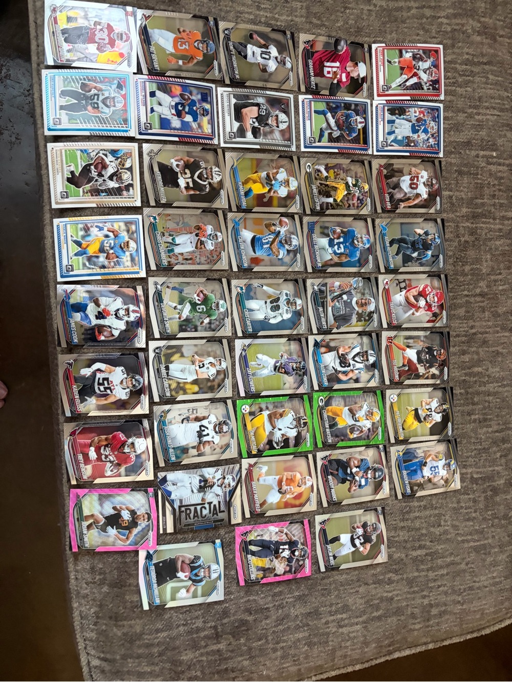 Assorted Football Trading Cards Collection - Multi-Color - Picture 4 of 4